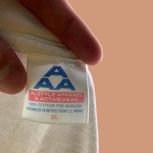 Vintage 90s San Diego T-shirt - Picture 3 of 3